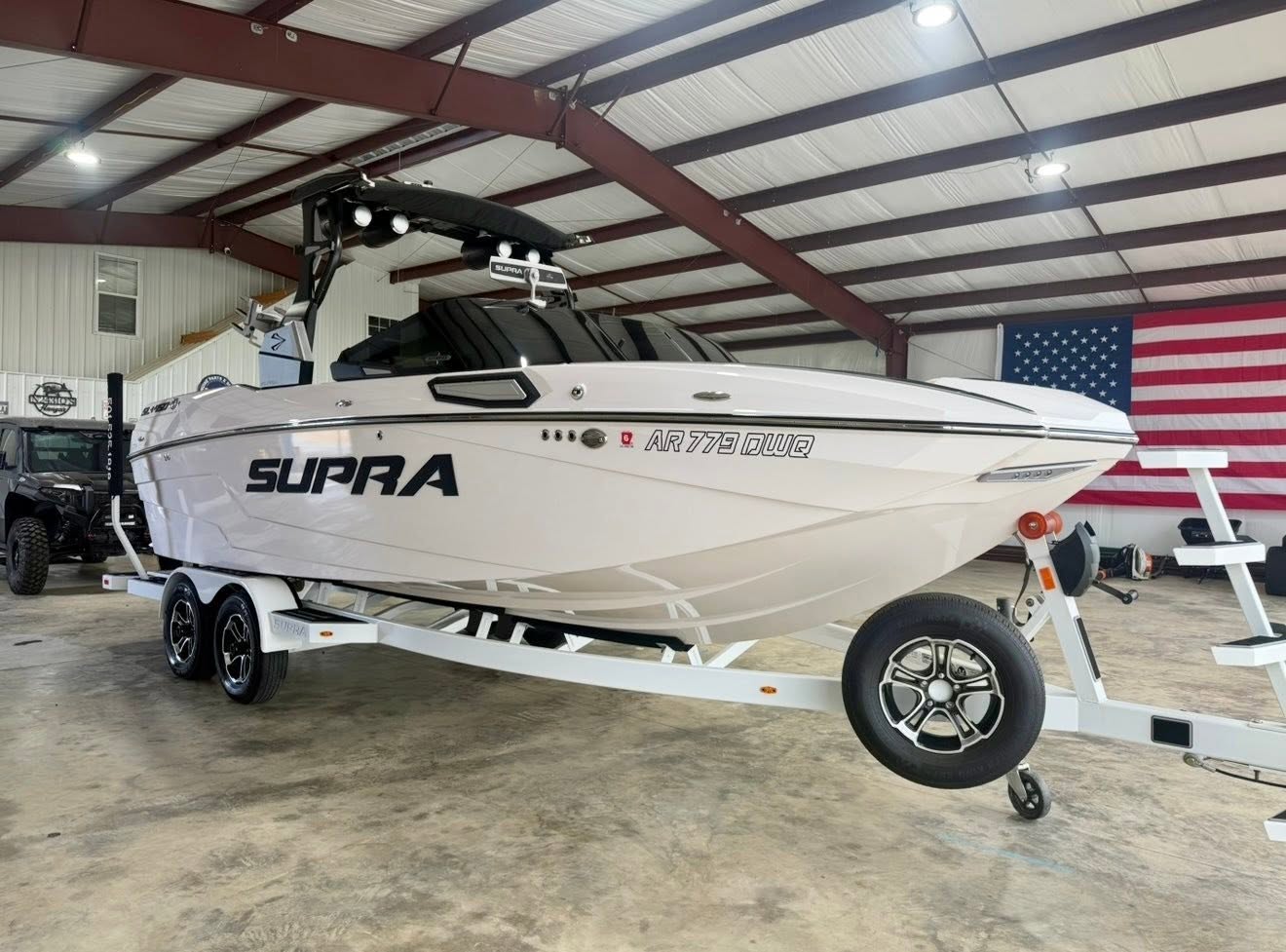 SUPRA Marine detail